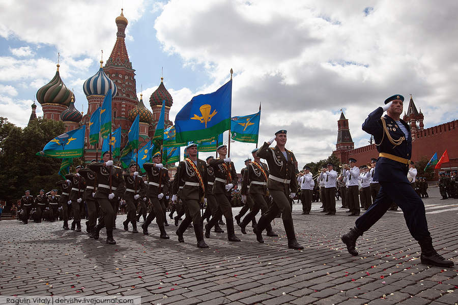 В Москве отметили День Илии Пророка и 85-ю годовщину Воздушно-десантных войск!
