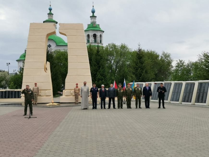 Соборная площадь Ишим. Ишим площадь Соборная 2. Осенние призывники 2021 года Ишим Соборная площадь. Сквер Майский Ишим.