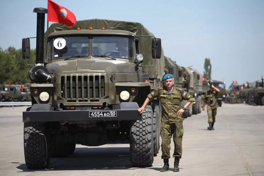 Автомобильные войска. Автобат КАМАЗ. День военного автомобилиста. Военный водитель.