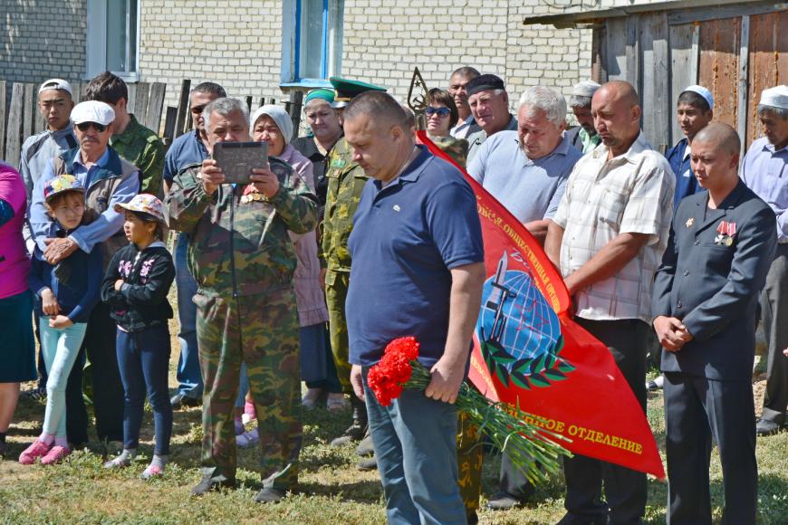 Погода в дергачах саратовской на 7 дней. Красная речка Дергачевский район Саратовской области. Поселок Мирный Дергачевский район. Посёлок Красноозерный Дергачевского района Саратовской области. Дергачи и Дергачевцы Саратовская область.